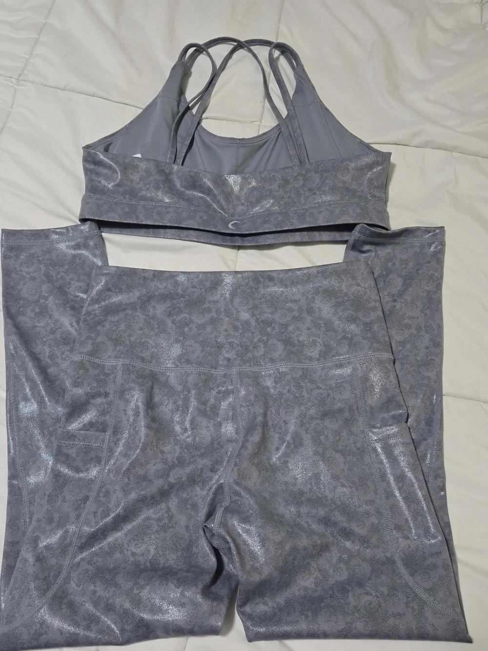 Zyia Women’s Gray Activewear Legging and Sports Bra Set